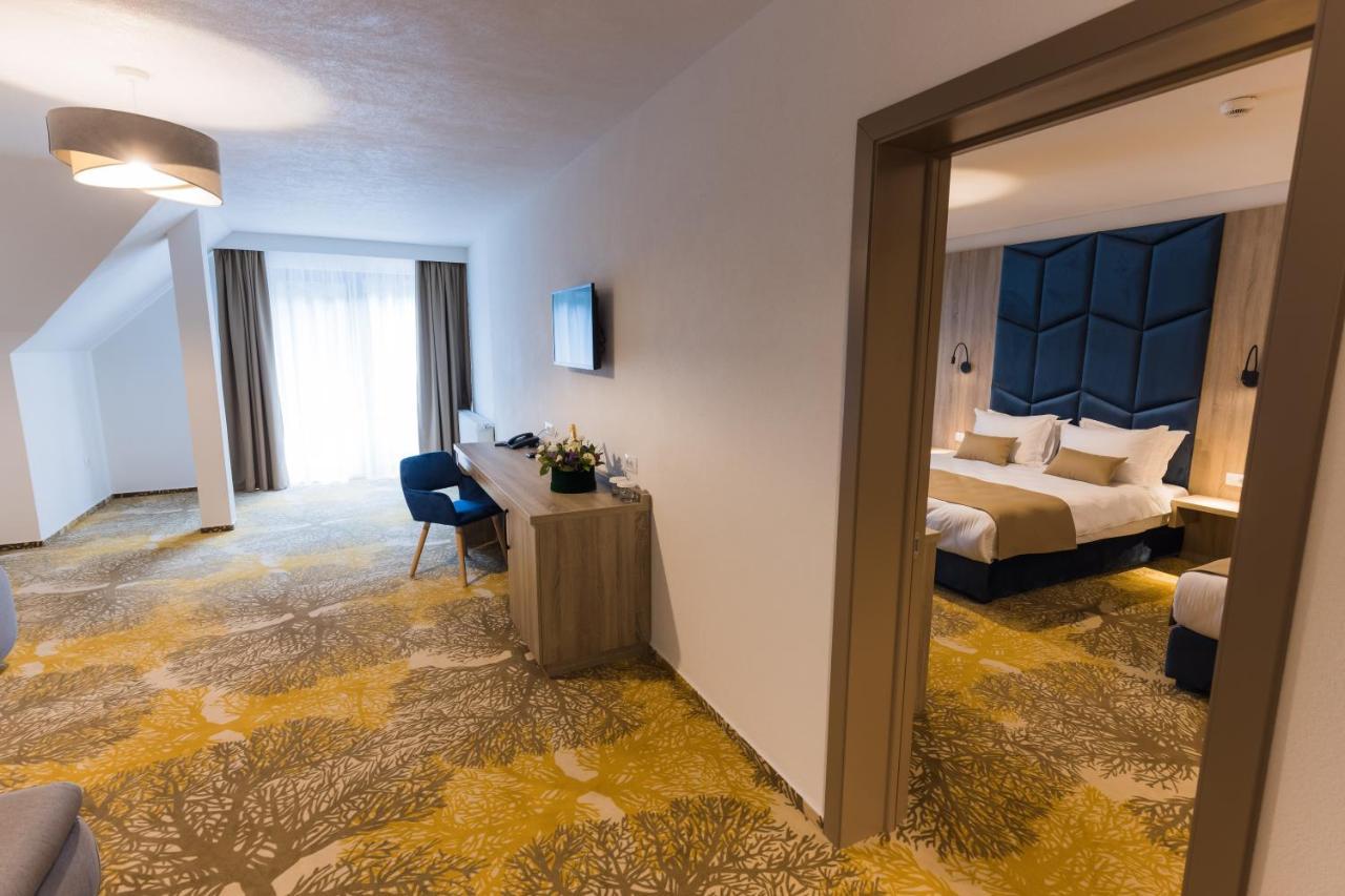 Nedei Hotel&Spa Transalpina Martinie Εξωτερικό φωτογραφία