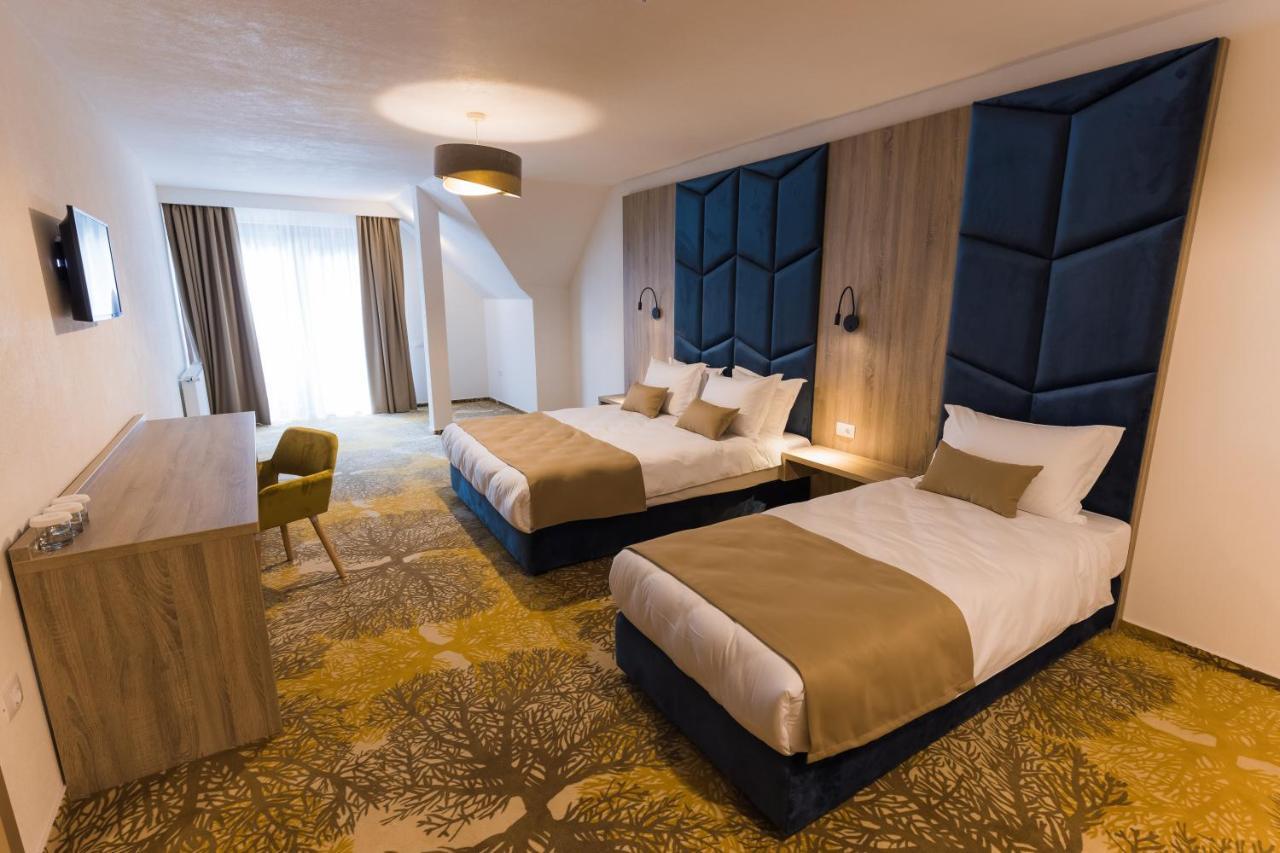 Nedei Hotel&Spa Transalpina Martinie Εξωτερικό φωτογραφία