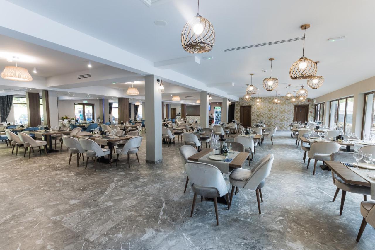 Nedei Hotel&Spa Transalpina Martinie Εξωτερικό φωτογραφία